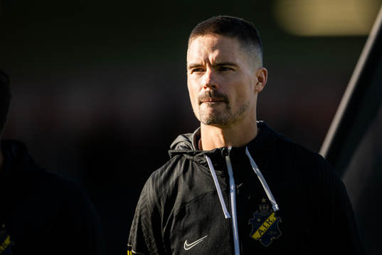 s Mikael Lustig
