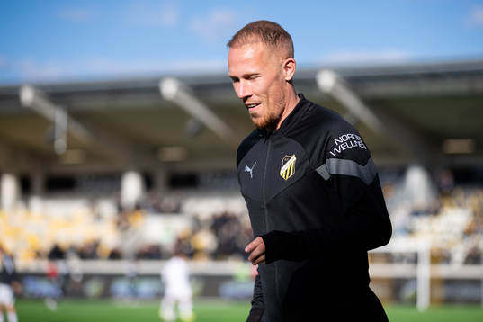 Häckens Mikkel Rygaard Jensen innan fotbollsmatchen i