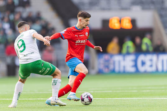 Hammarbys Astrit Selmani och Helsingborgs Armin Gigovic