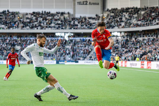 Hammarbys Simon Sandberg och Helsingborgs Viljormur Davidsen