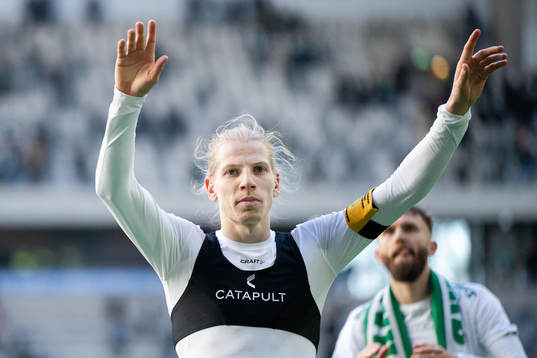 Hammarbys Gustav Ludwigson jublar
