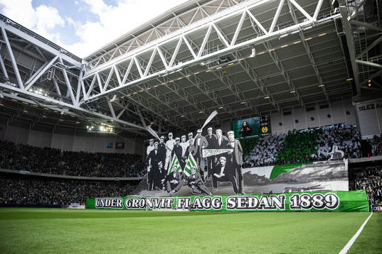 Hammarbys supportar med ett tifo