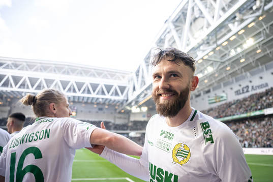 Hammarbys Simon Sandberg jublar