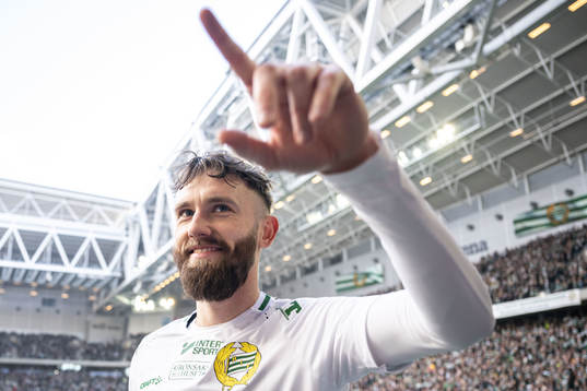 Hammarbys Simon Sandberg jublar