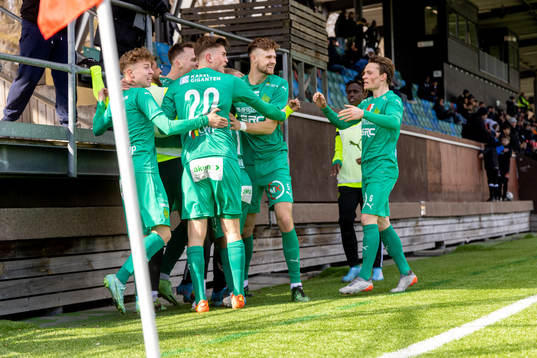Olympics spelare jublar
