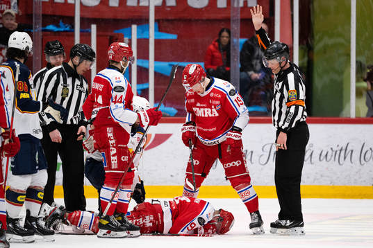 Timrås Sebastian Hartmann har ont