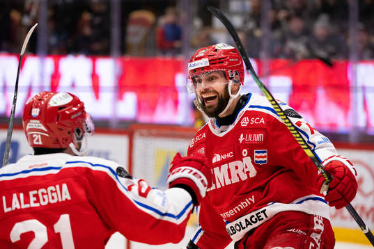Timrås Robin Hanzl jublar