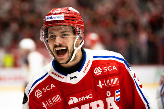 Timrås Ty Rattie jublar