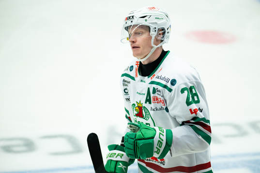 Rögles Anton Bengtsson jublar
