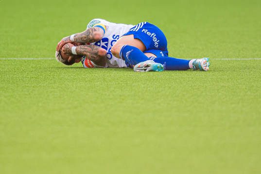 Aron Leonard Dønnum of Vålerenga in pain