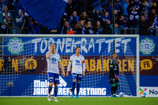 Jonatan Tollås Nation of Vålerenga looks dejected