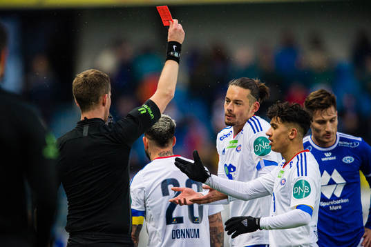 Aron Leonard Dønnum of Vålerenga