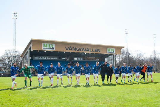 Trelleborgs spelare jublar