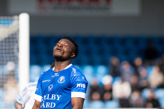 Trelleborgs Henry Offia deppar