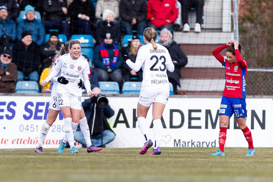 Rosengårds Olivia Schough jublar