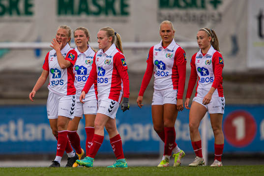 Emilie Bølviken, Monica Nedgård Isaksen, Cathinka Friis