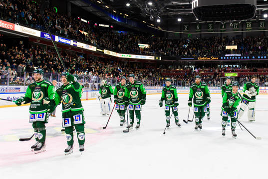 Färjestads spelare jublar
