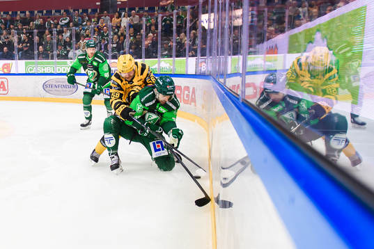 Skellefteås Oskar Nilsson och Färjestads Martin Johansson