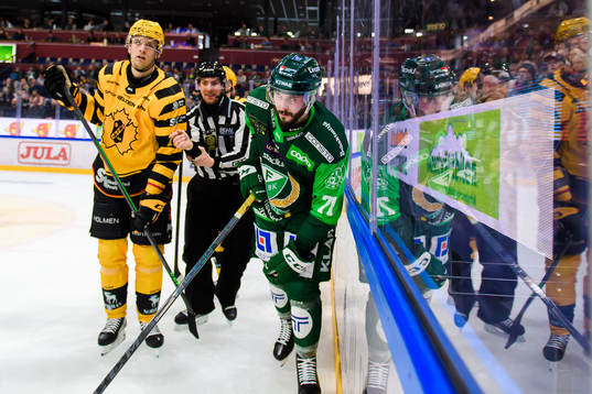 Skellefteås Filip Roos och Färjestads Jesse Virtanen
