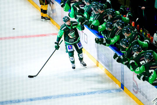 Färjestads Patrik Lundh jublar