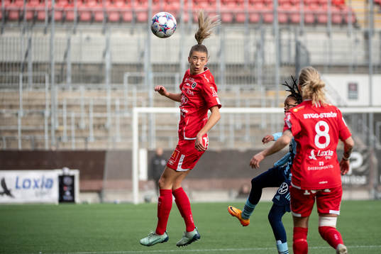 Örebros Wilma Öhman, Nathalie Hoff Persson och
