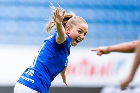 Rikke Bogetveit Nygard of Vålerenga celebrates the 1-0 goal