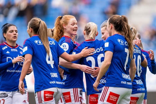 Players of Vålerenga celebrate