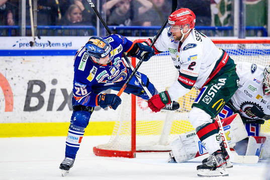 Växjös Joel Kellman och Frölundas Christian Folin