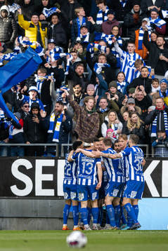 IFK Göteborgs spelare jublar