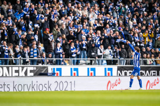 IFK Göteborgs Simon Thern jublar