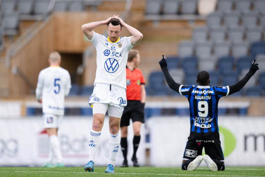 Sundsvalls Alexander Blomqvist deppar samtidigt som Sirius