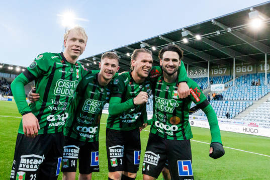 Varbergs spelare jublar