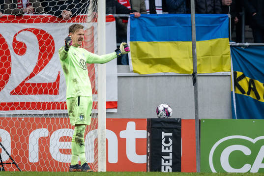 Malmö FFs målvakt Johan Dahlin jublar