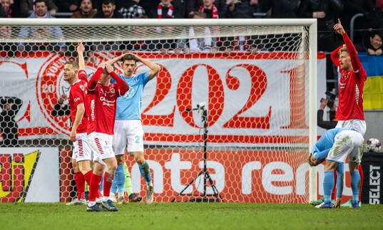 Kalmars Erik Israelsson, Kevin Jensen och Lars Sætra deppar