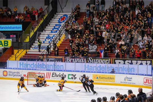 Bläddra bland fler bilder av Ishockey, SDHL, Final 3, Brynäs - Luleå