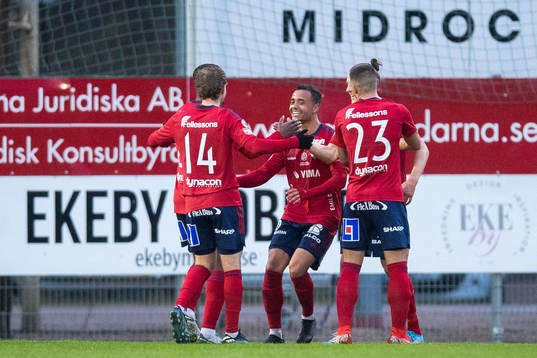 Östers Marc Rochester Sörensen jublar