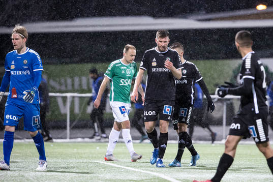 Örebros Axel Oskar Andersson deppar