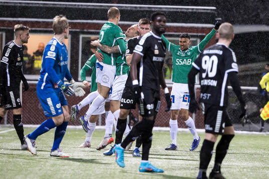 Brages spelarna jublar