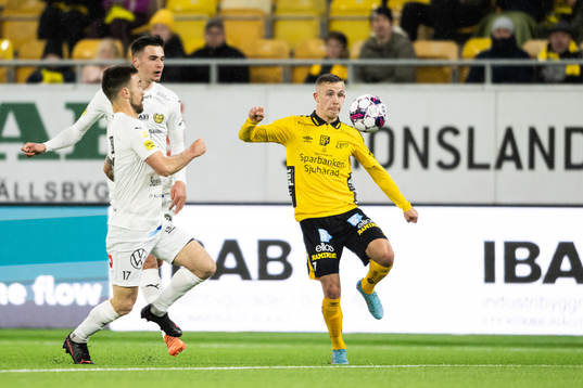 Mjällbys Carlos Moros Gracia och Elfsborgs Jacob Ondrejka