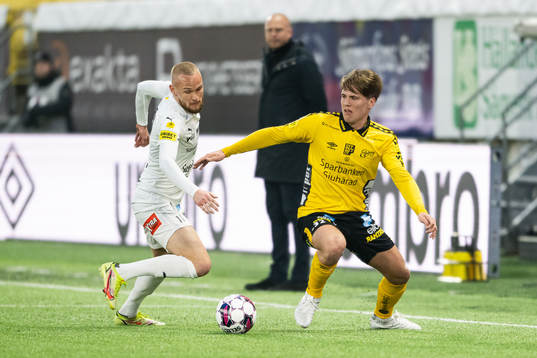 Mjällbys Adam Ståhl och Elfsborgs Oliver Zandén