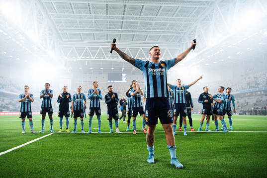 Djurgårdens Victor Edvardsen jublar