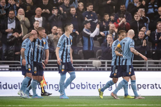 Djurgårdens Sead Haksabanovic och Victor Edvardsen jublar