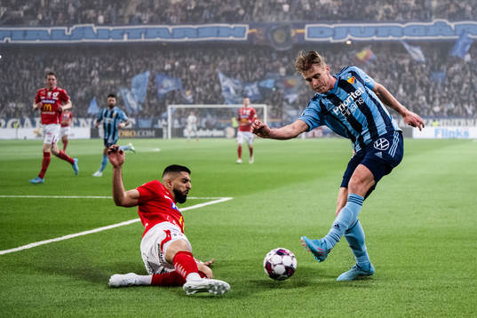 Degerfors Sean Sabetkar och Djurgårdens Rasmus Schüller