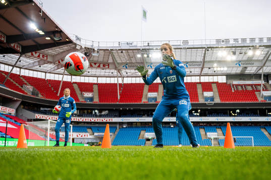 Goalkeeper Guro Pettersen of the Norwegian women's national