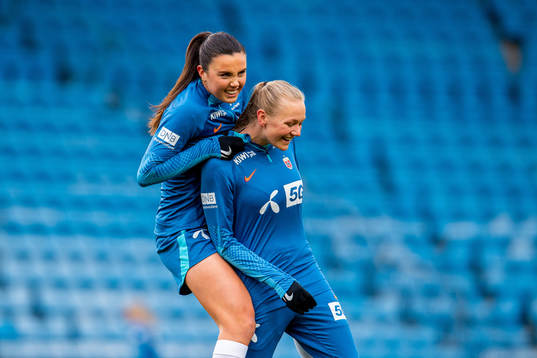 Ingrid Syrstad Engen and Frida Maanum of the Norwegian