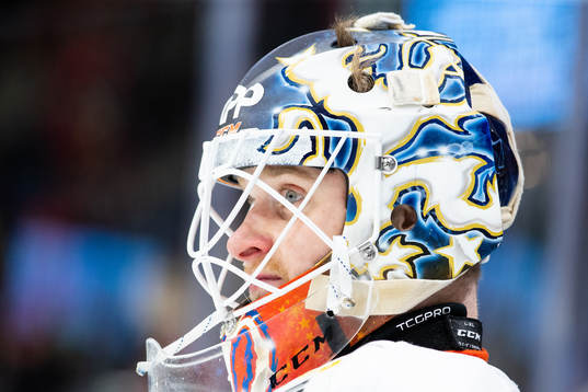 Växjös målvakt Adam Åhman innan kvartsfinal tre i SHL