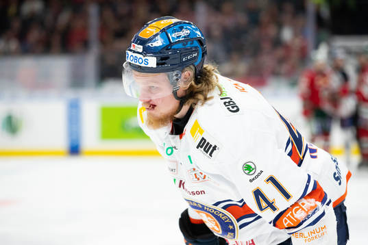 Växjös Ludvig Nilsson blöder
