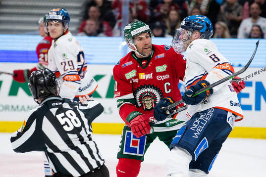 Frölundas Joel Lundqvist och Växjös Ludvig Claesson