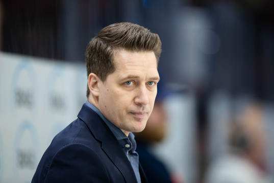Växjös tränare Sam Hallam
