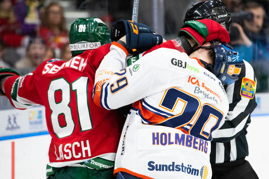 Frölundas Ryan Lasch och Växjös Pontus Holmberg